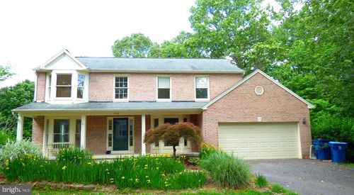 8106 Little Ridge Ln, FAIRFAX STATION, VA, 22039-3035 | Card Image