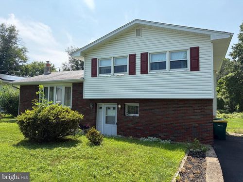3001 &amp; 3005 Century Avenue, BRISTOL, PA, 19007 | Card Image