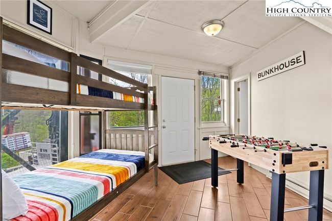 104 Longview Ct, House other with 2 bedrooms, 3 bathrooms and null parking in Seven Devils NC | Image 27