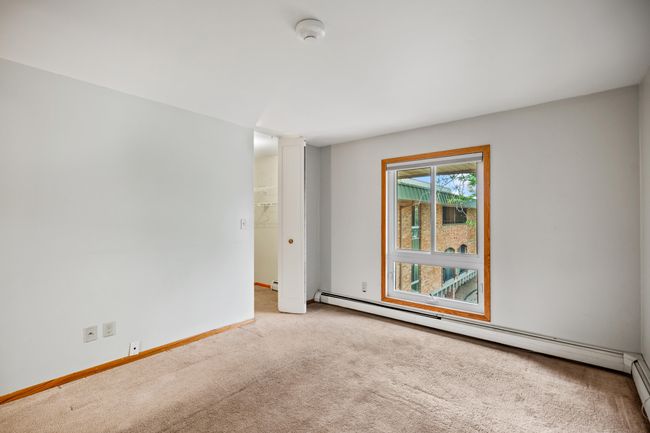 4050 W Rivers Edge Cir, Condo with 2 bedrooms, 1 bathrooms and null parking in Brown Deer WI | Image 25