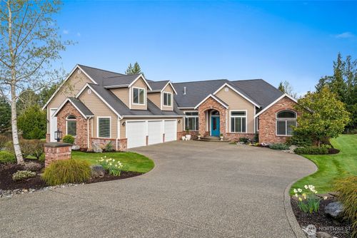 7637 Countrywood Dr Se, Olympia, WA, 98501-9698 | Card Image