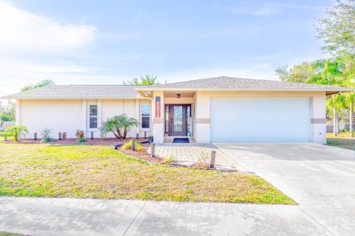 2109 Elmwood Court, Plant City, FL, 33563 | Card Image