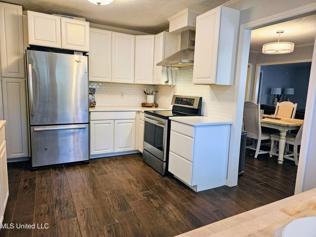 Kitchen | Image 11