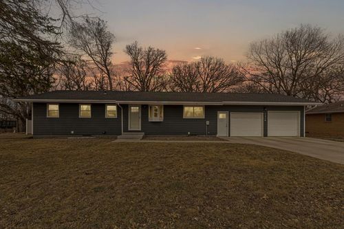 1214 Springfield Pkwy, Jackson, MN, 56143-1067 | Card Image