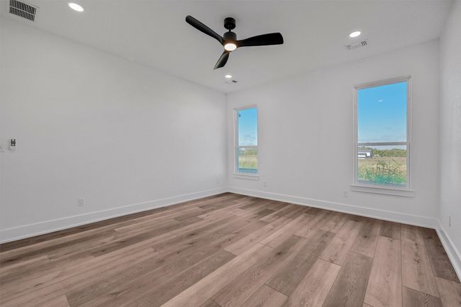 1220 Cr 4045, House other with 4 bedrooms, 2 bathrooms and null parking in Savoy TX | Image 20