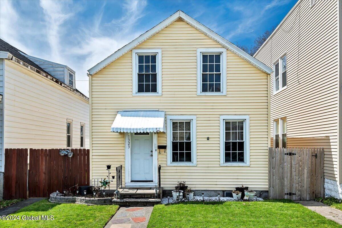 6th Ave, Watervliet, NY 12189