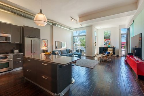 301-13320 Beach Ave, Marina del Rey, CA, 90292-4608 | Card Image