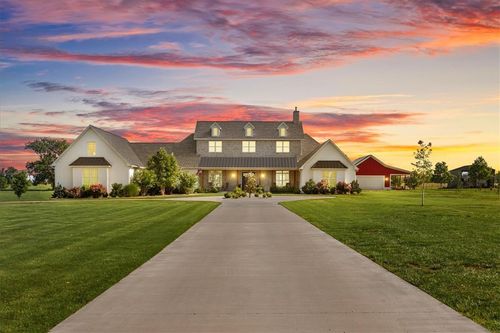 9826 Philpott Rd, Bentonville, AR, 72713-6646 | Card Image