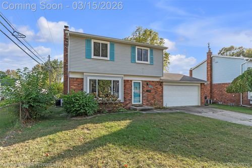 36419 Avondale St, Westland, MI, 48186-4032 | Card Image