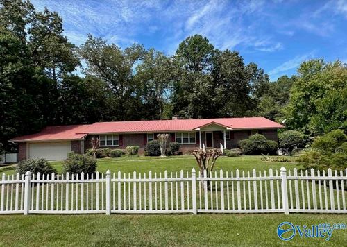 313 Wildhaven Cir, Gadsden, AL, 35901-5819 | Card Image
