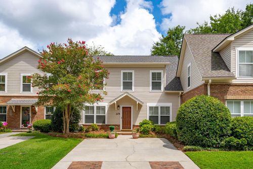 1678 Lauda Dr, Mount Pleasant, SC, 29464-9776 | Card Image