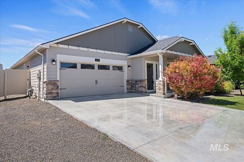 2447 W Yellowbell St, Nampa, ID, 83686-4961 | Card Image