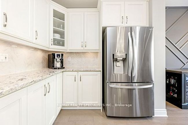 882 Magnolia Terr, House other with 4 bedrooms, 3 bathrooms and 2 parking in Milton ON | Image 10
