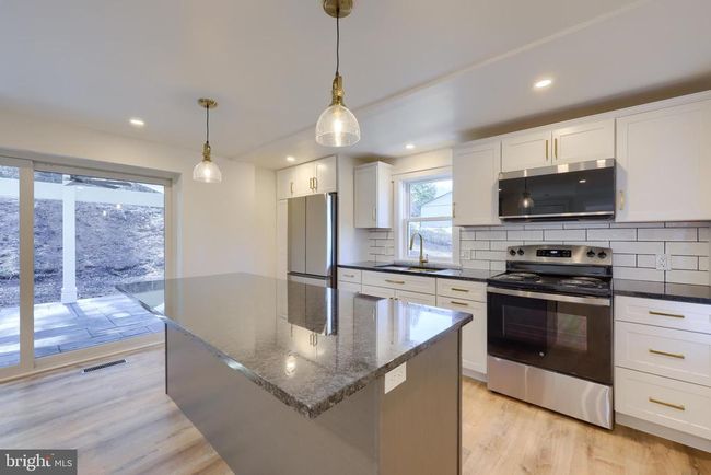 3584 New Holland Rd, House other with 4 bedrooms, 2 bathrooms and null parking in MOHNTON PA | Image 15