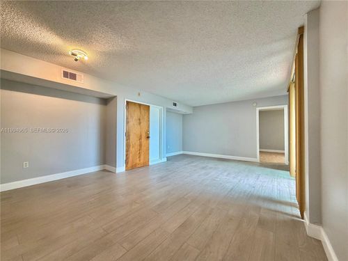 apt-209-2075 Sw 122nd Ave, Miami, FL, 33175-7336 | Card Image
