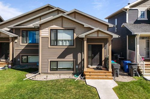 577 Blackwolf Blvd N, Lethbridge, AB, T1H7C8 | Card Image