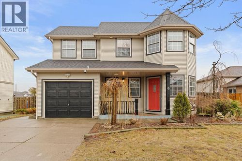6 Eastgrove Crescent, Leamington, ON, N8H5J8 | Card Image