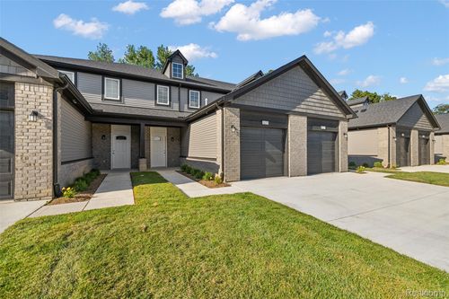 unit-9i-28104 Delano Dr, New Baltimore, MI, 48051-2351 | Card Image