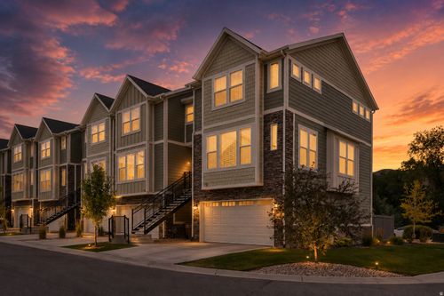 52 E Golden Privet Dr, Draper, UT, 84020-7024 | Card Image