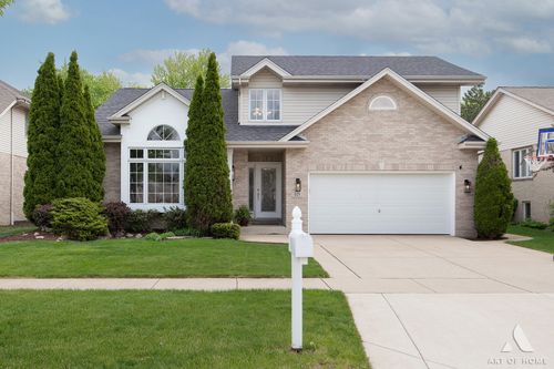 571 N Veterans Pkwy, Addison, IL, 60101-2299 | Card Image