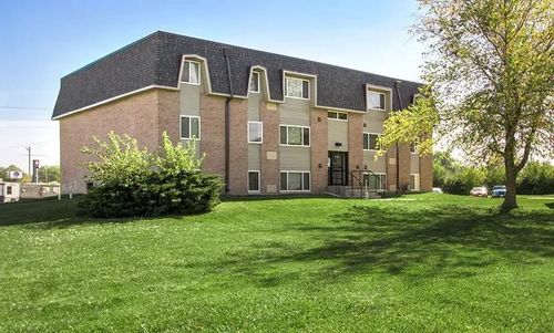 2600 Laverna St, Fremont, NE, 68025-2424 | Card Image