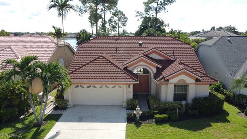 702 Lambton Ln, NAPLES, FL, 34104-6596 | Card Image