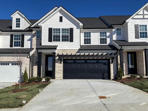 233 Glencrest Dr, Hendersonville, TN, 37075 | Card Image