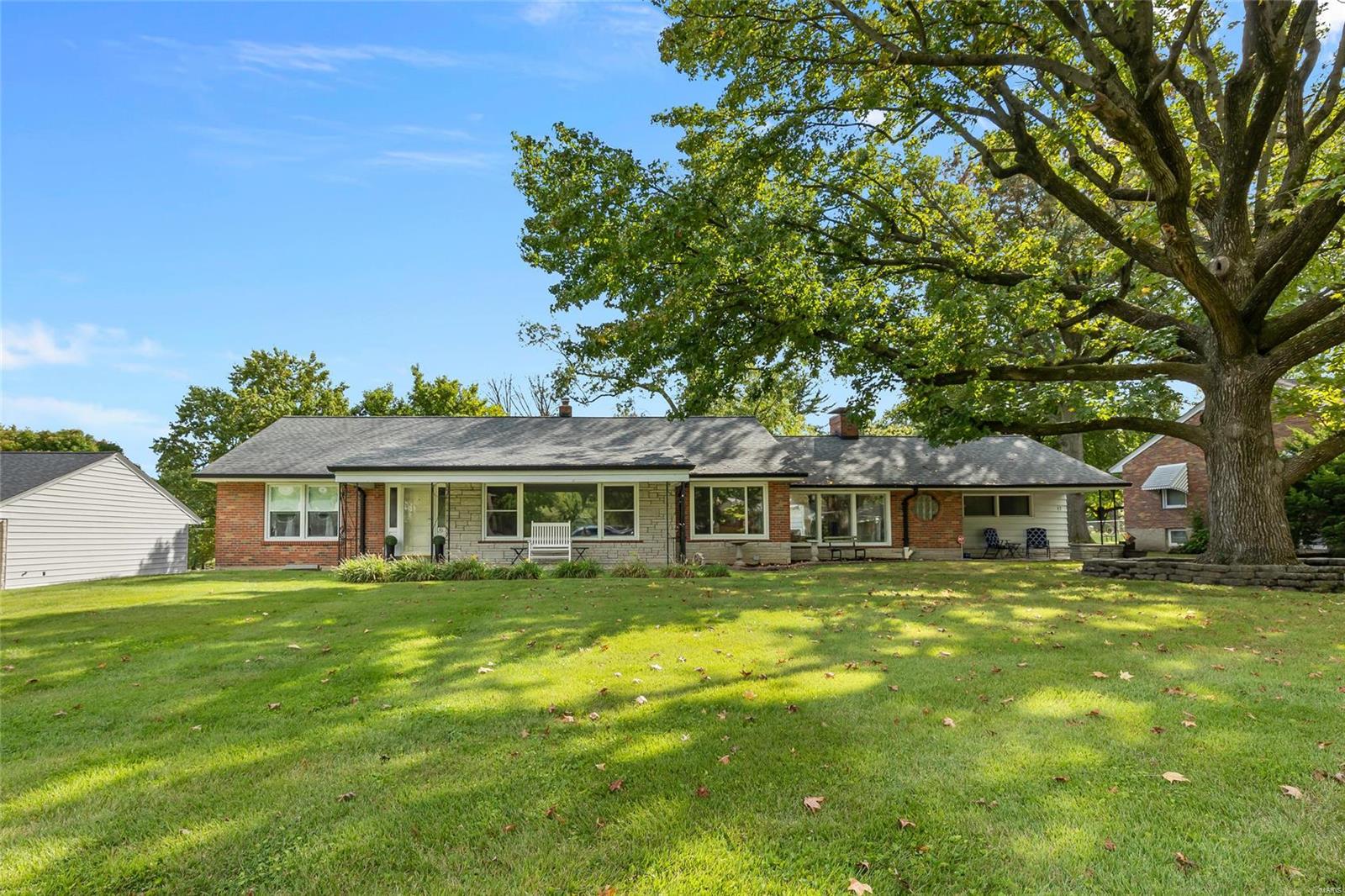 Biritz Dr, Saint Louis, MO 63137