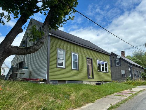 31 Shackford St, Eastport, ME, 04631-1426 | Card Image