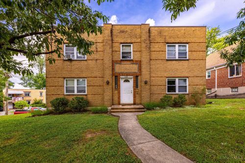 3130 Riddle View Lane, Cincinnati, OH, 45220 | Card Image