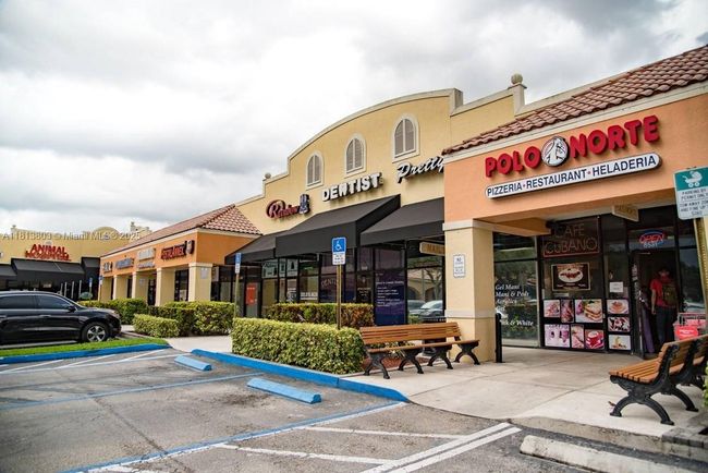 APT-104 - 7301 Nw 174 Th Ter, Townhouse with 3 bedrooms, 3 bathrooms and null parking in Hialeah FL | Image 26