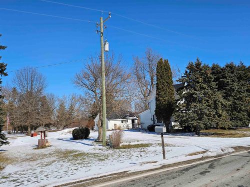 865 Deckerville Road, Wheatland Township, MI, 48427 | Card Image