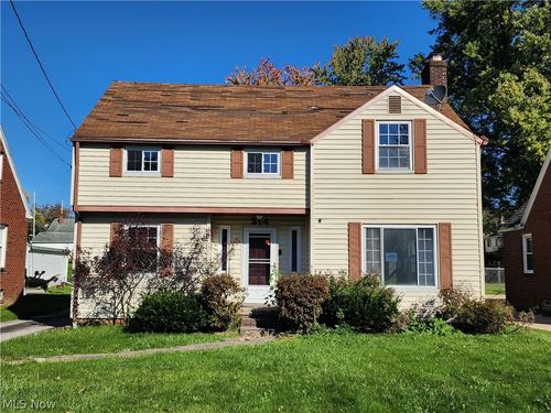 214 Maywood Drive, Youngstown, OH, 44512 | Card Image
