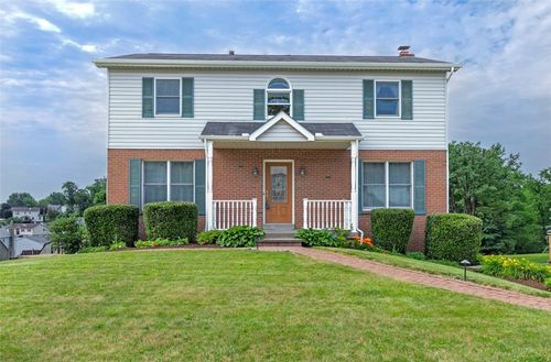 5 Kalyn Ct, Irwin, PA, 15642-8925 | Card Image