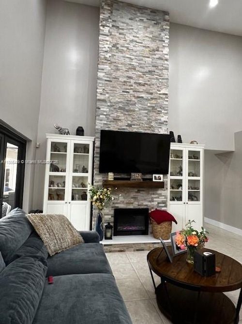 16131 Sw 79th Ter, Miami, FL, 33193-3413 | Card Image