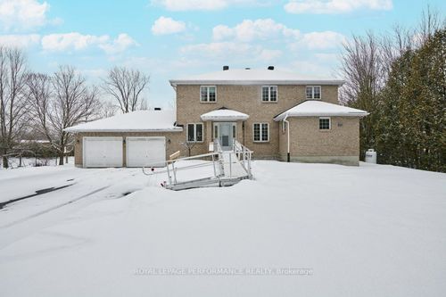 4540 Piperville Rd, Carlsbad Springs, ON, K0A1K0 | Card Image