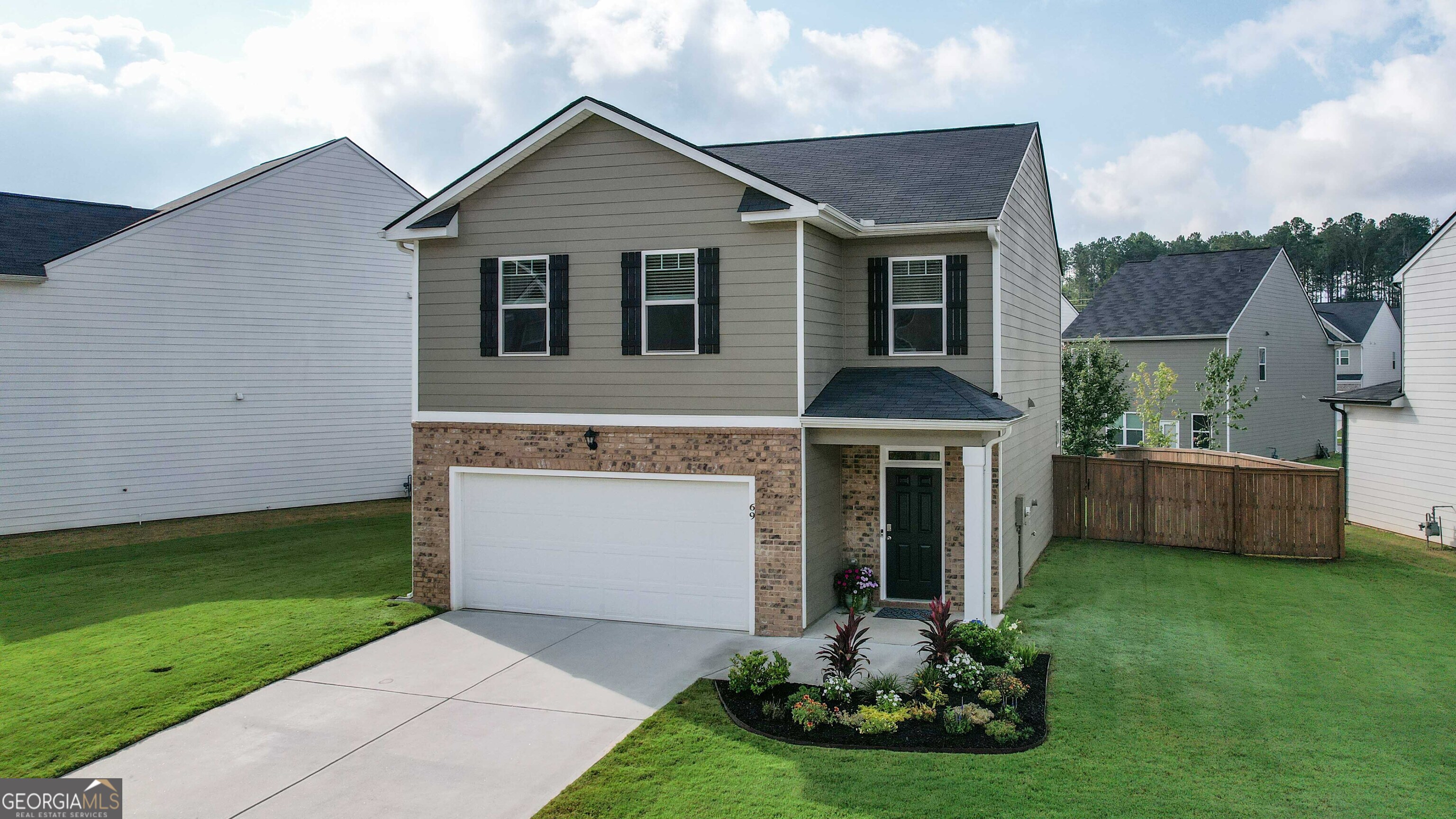 Silver Birch Pass, Newnan, GA 30265