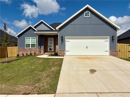 1902 Ferguson St, Pea Ridge, AR, 72751-5052 | Card Image