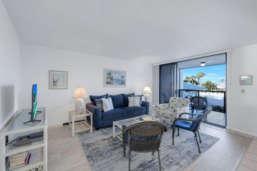 e207-1085 Bald Eagle Dr, MARCO ISLAND, FL, 34145-2143 | Card Image