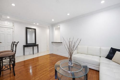 5-217 44th St, Union City, NJ, 07087-6356 | Card Image