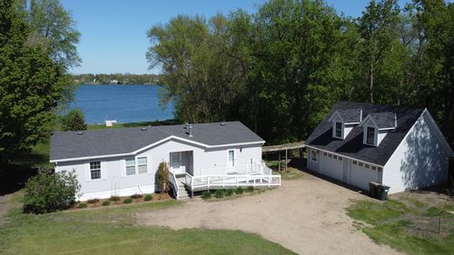 809 Van Dyke Rd, Alexandria, MN, 56308-4937 | Card Image