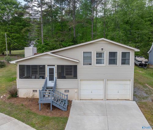 1129 Honeycomb Rd, Grant, AL, 35747-9389 | Card Image