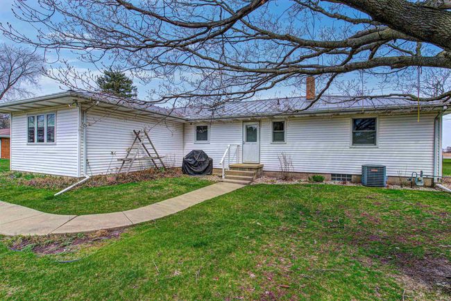30888 Us Highway 20, House other with 3 bedrooms, 2 bathrooms and null parking in New Carlisle IN | Image 23