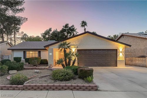 2231 Marlboro Dr, Henderson, NV, 89014-3770 | Card Image