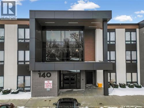 140 Main, Kingsville, ON, N9Y1A6 | Card Image