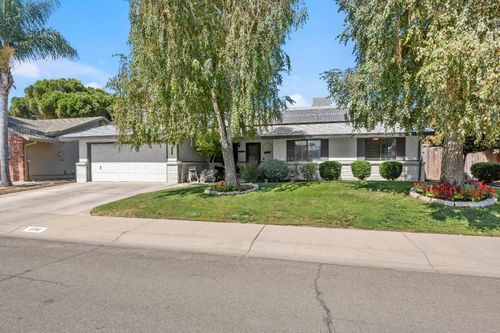2793 Coy Dr, Yuba City, CA, 95993-8849 | Card Image
