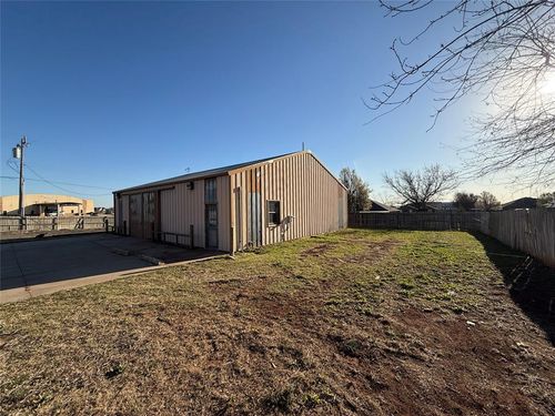 612 Edmond Rd Nw, Piedmont, OK, 73078-8004 | Card Image