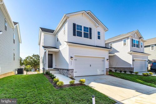 5737 Howard Dr, Glen Burnie, MD, 21061-2196 | Card Image