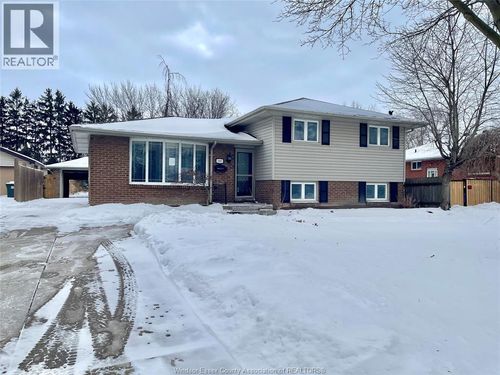 3167 Wachna Dr, Windsor, ON, N8T1Z9 | Card Image