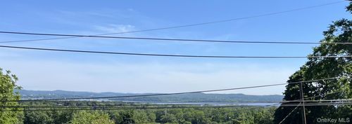 8 Highland Ave, Haverstraw, NY, 10927-1202 | Card Image